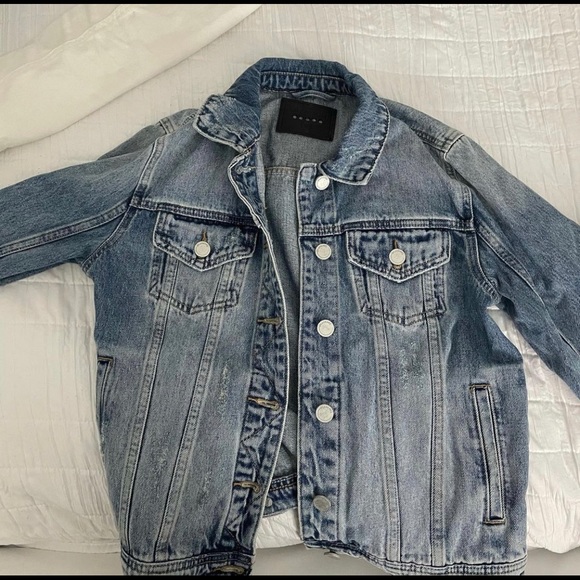 By the way Jean jacket perfect condition - Picture 1 of 2